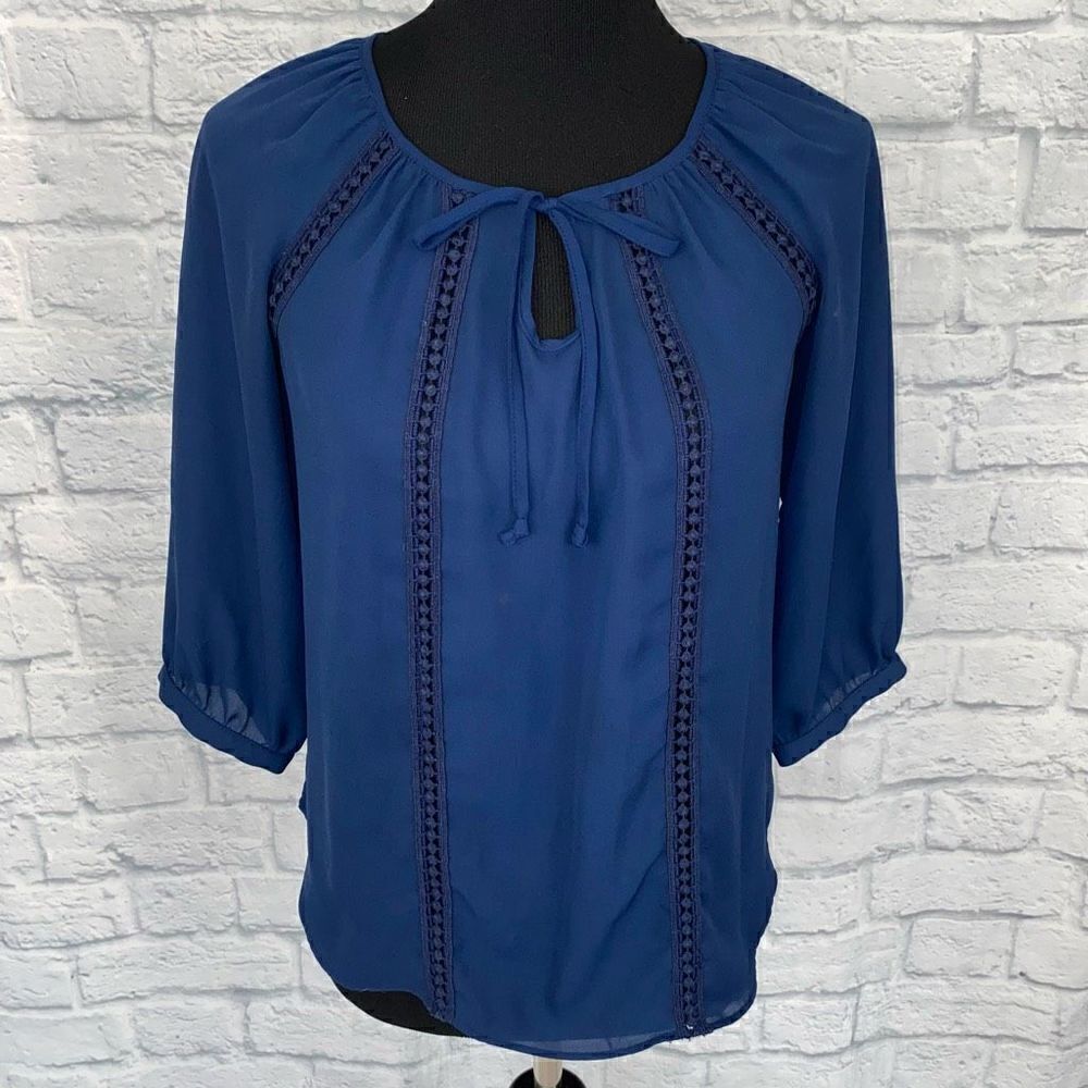 IZ Byer women XS peasant top w/front tie & lace 3/4 sleeve navy blue